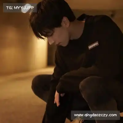 龙含雅